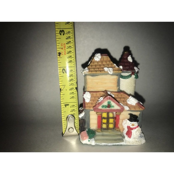 K’s Collection Figurines, Santa house, opens to Santa/Teddy/Tree Christmas - Picture 9 of 13